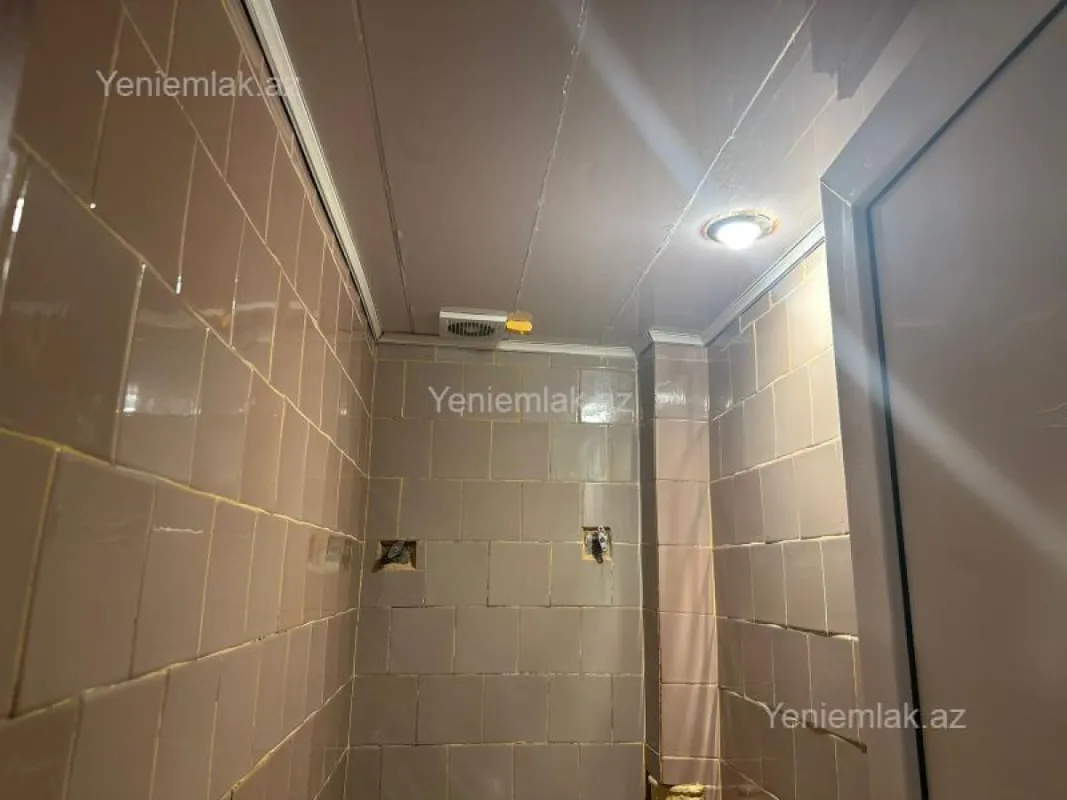 Satılır 3 otaqlı köhnə tikili 89 m²
