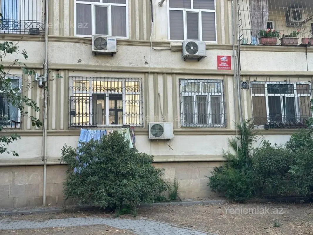Satılır 3 otaqlı köhnə tikili 89 m²