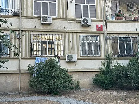 Satılır 3 otaqlı köhnə tikili 89 m²