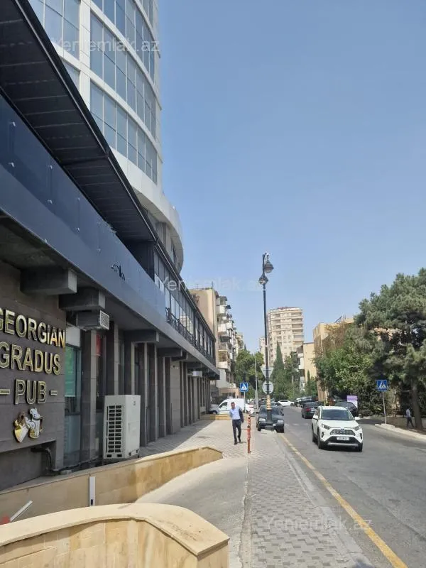 Satılır 1 otaqlı obyekt 35 m²