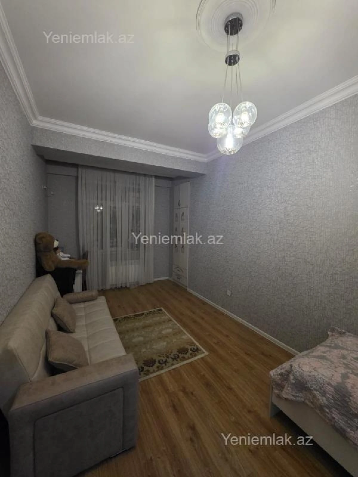 Satılır 3 otaqlı yeni tikili 100 m²