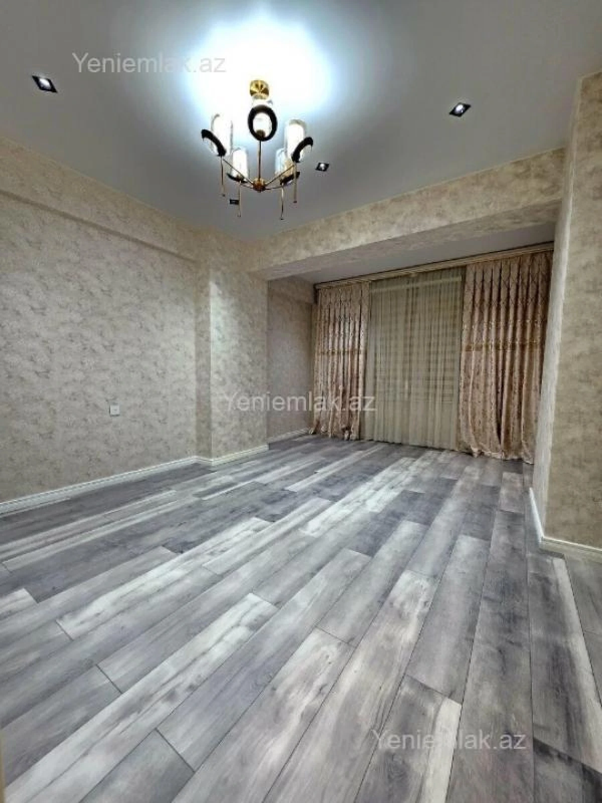 Satılır 3 otaqlı yeni tikili 100 m²