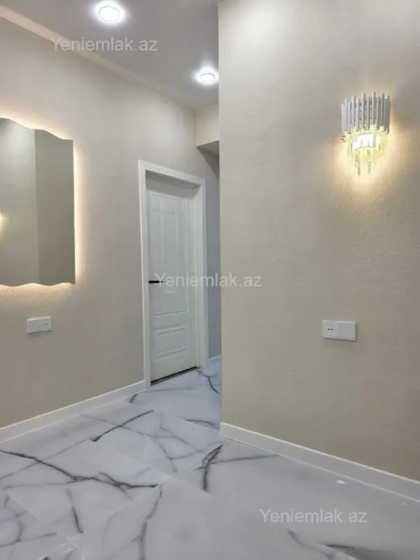 Satılır 3 otaqlı yeni tikili 100 m²