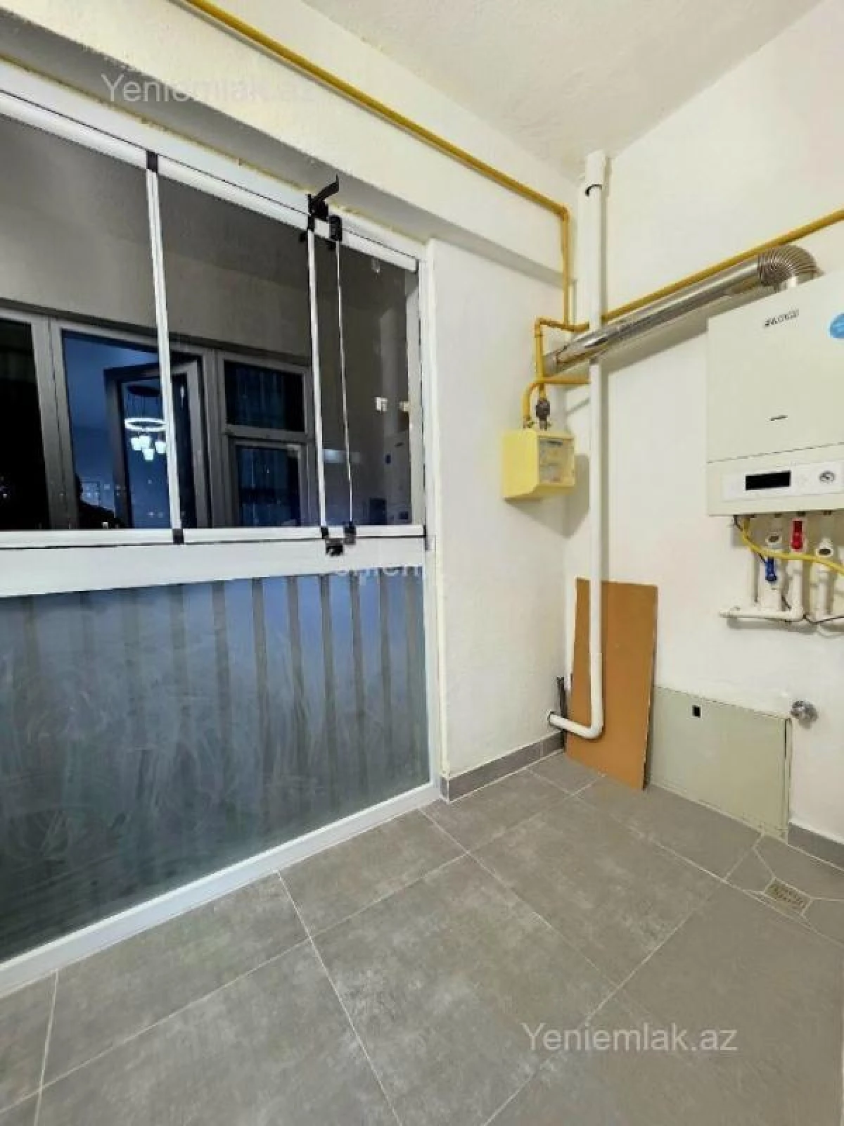 Satılır 3 otaqlı yeni tikili 100 m²