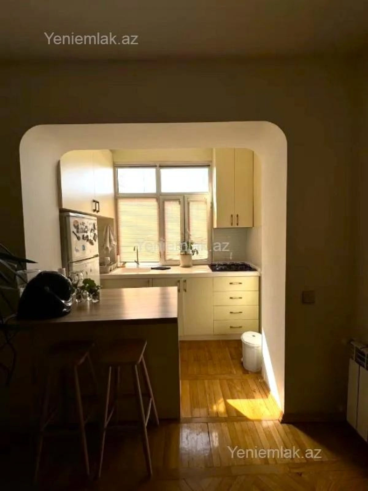Satılır 2 otaqlı köhnə tikili 45 m²
