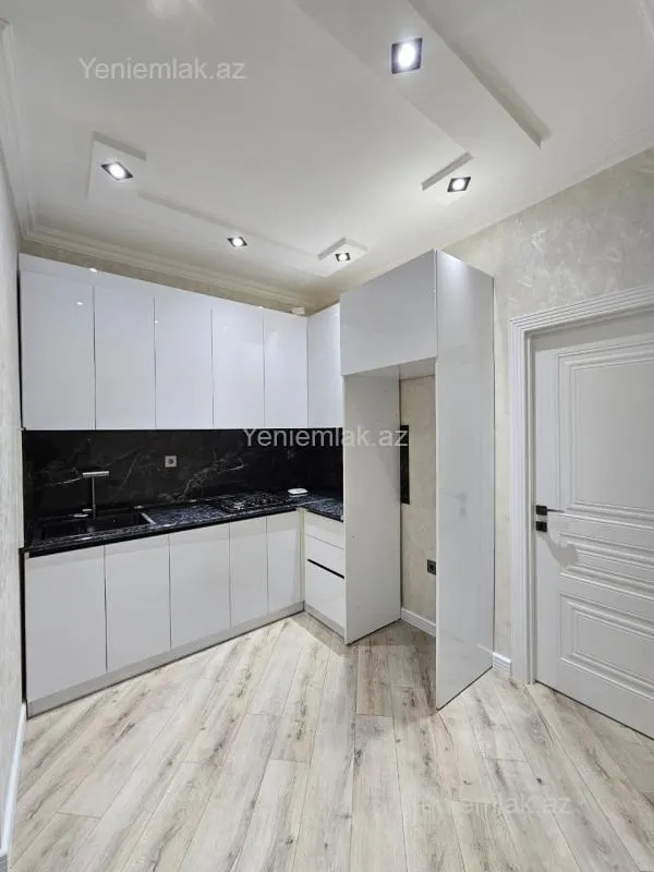 Satılır 3 otaqlı yeni tikili 72 m²