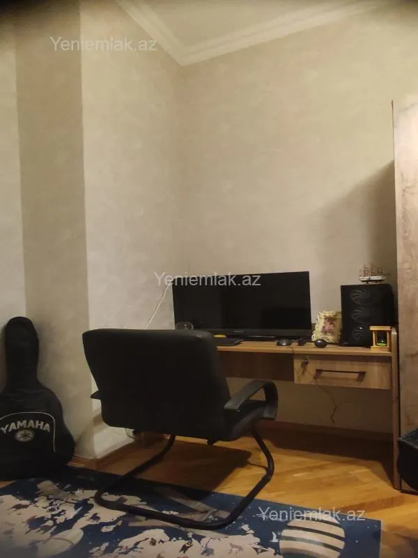 Satılır 2 otaqlı yeni tikili 70 m²