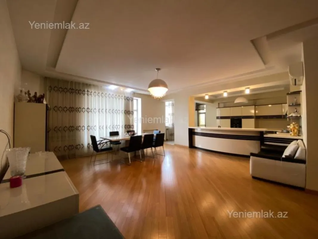 Satılır 5 otaqlı yeni tikili 400 m²