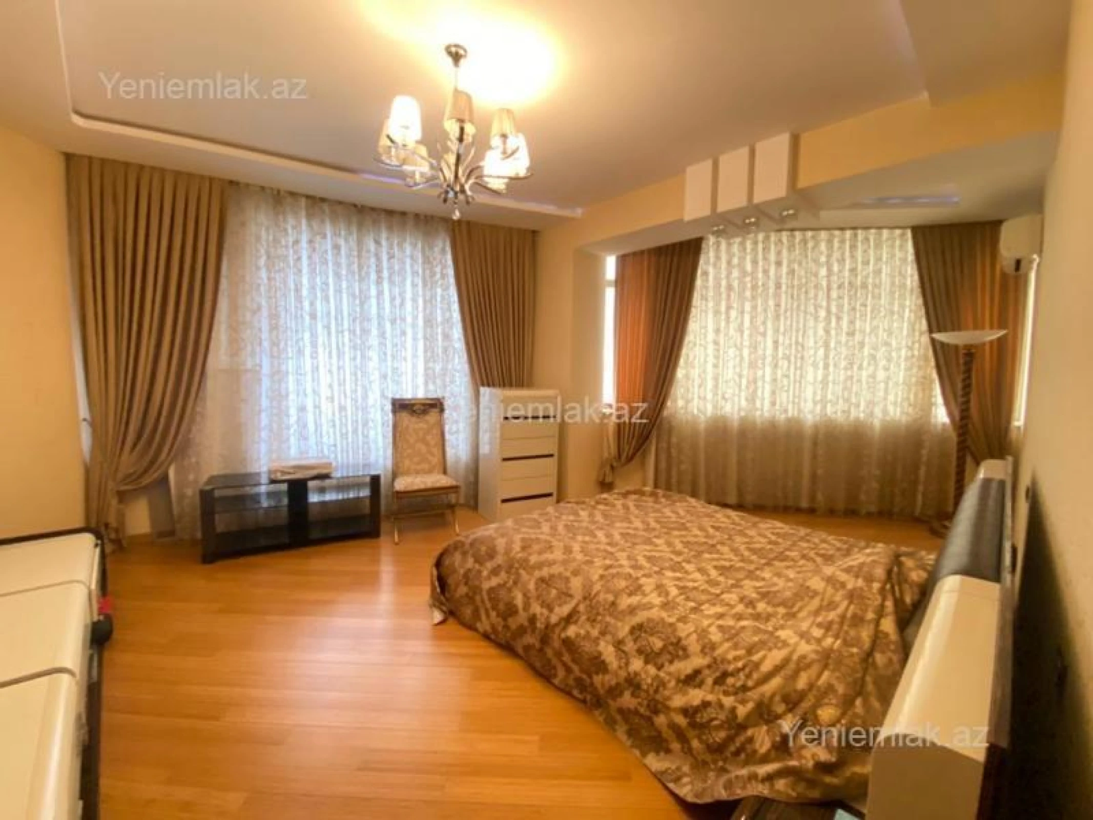 Satılır 5 otaqlı yeni tikili 400 m²