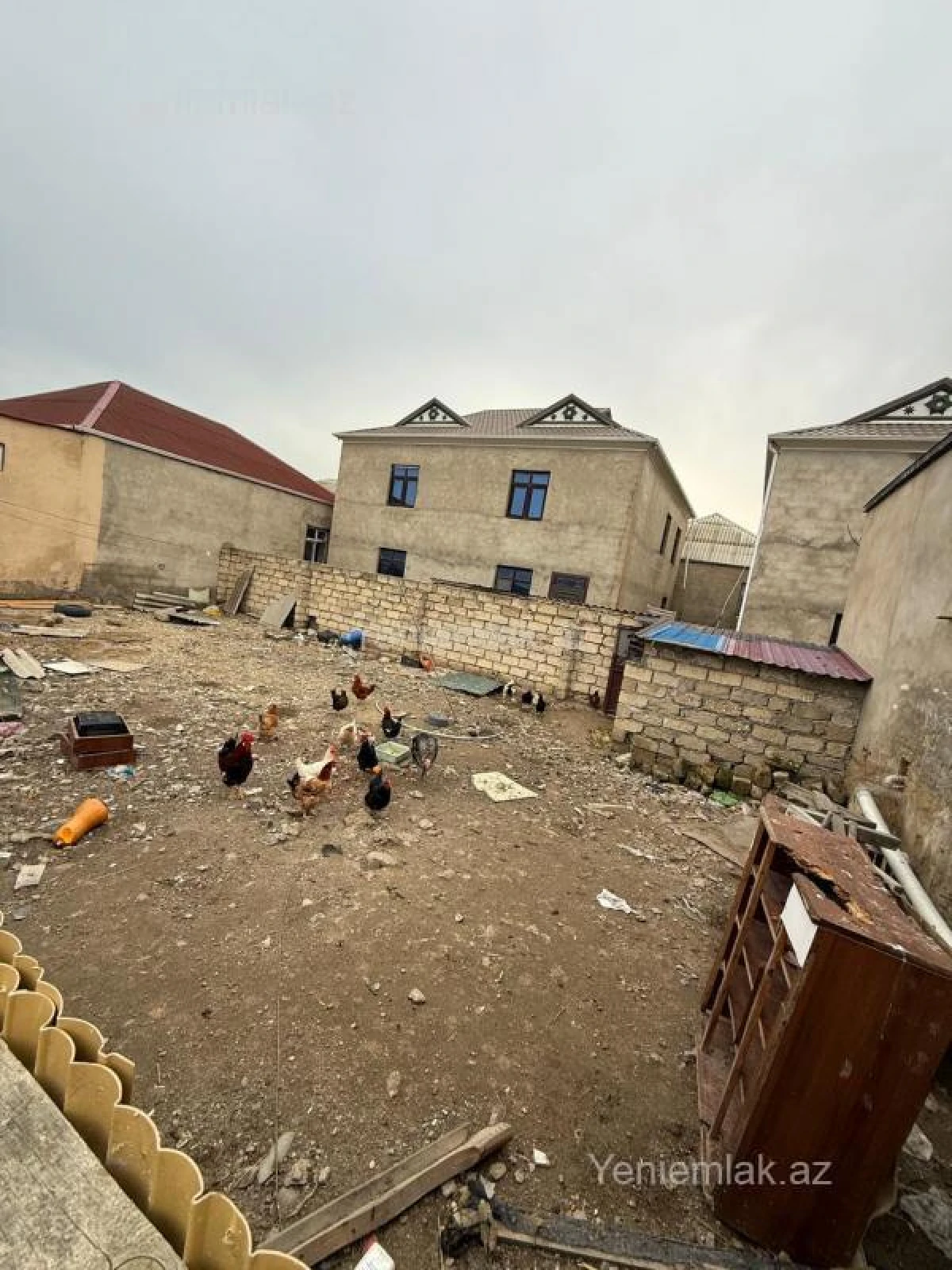 Satılır 5 otaqlı həyət evi 200 m²