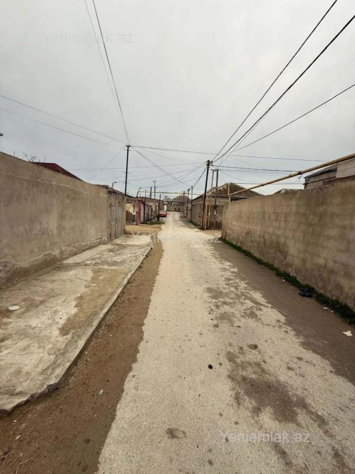 Satılır 5 otaqlı həyət evi 200 m²