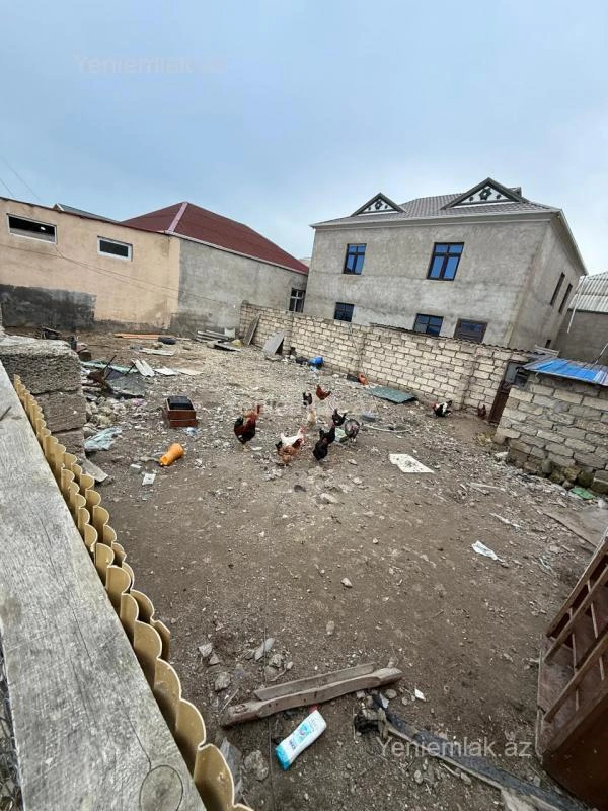 Satılır 5 otaqlı həyət evi 200 m²