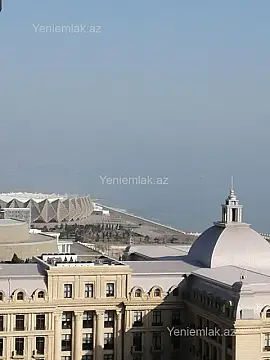 Satılır 2 otaqlı köhnə tikili 80 m²