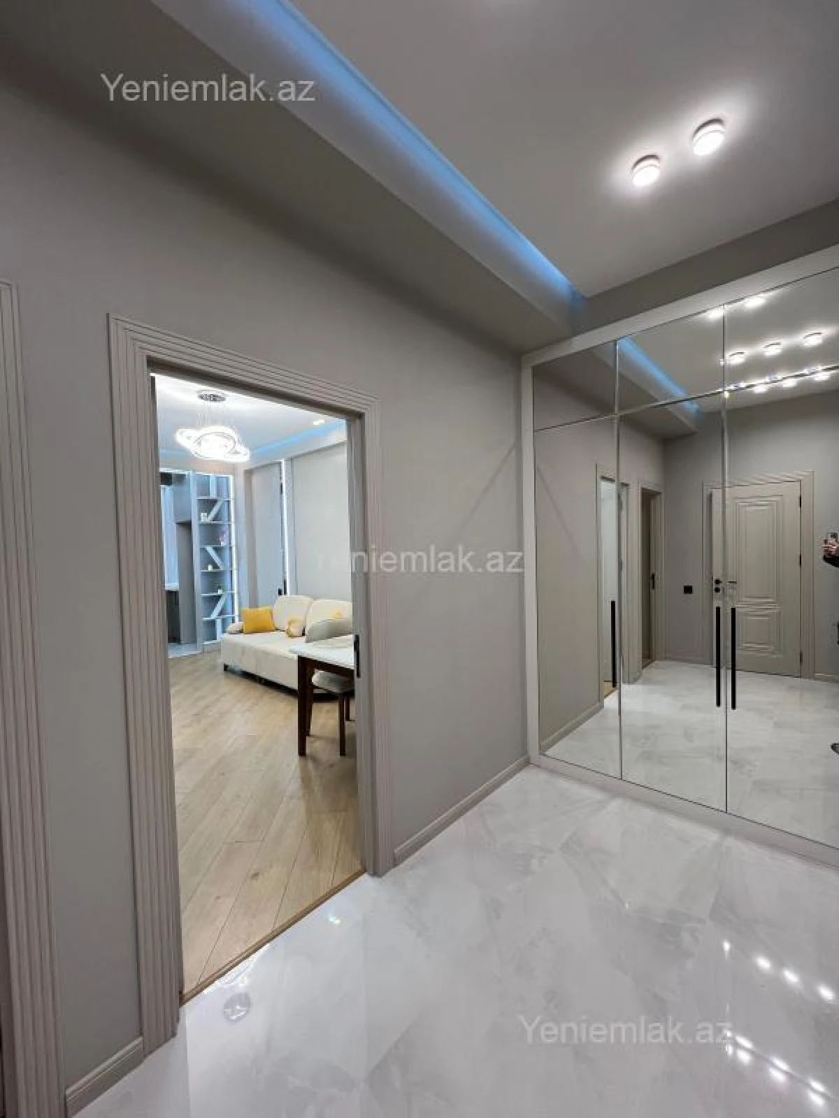 Satılır 2 otaqlı yeni tikili 55 m²