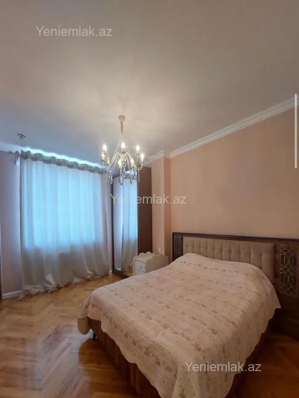Satılır 4 otaqlı yeni tikili 114 m²