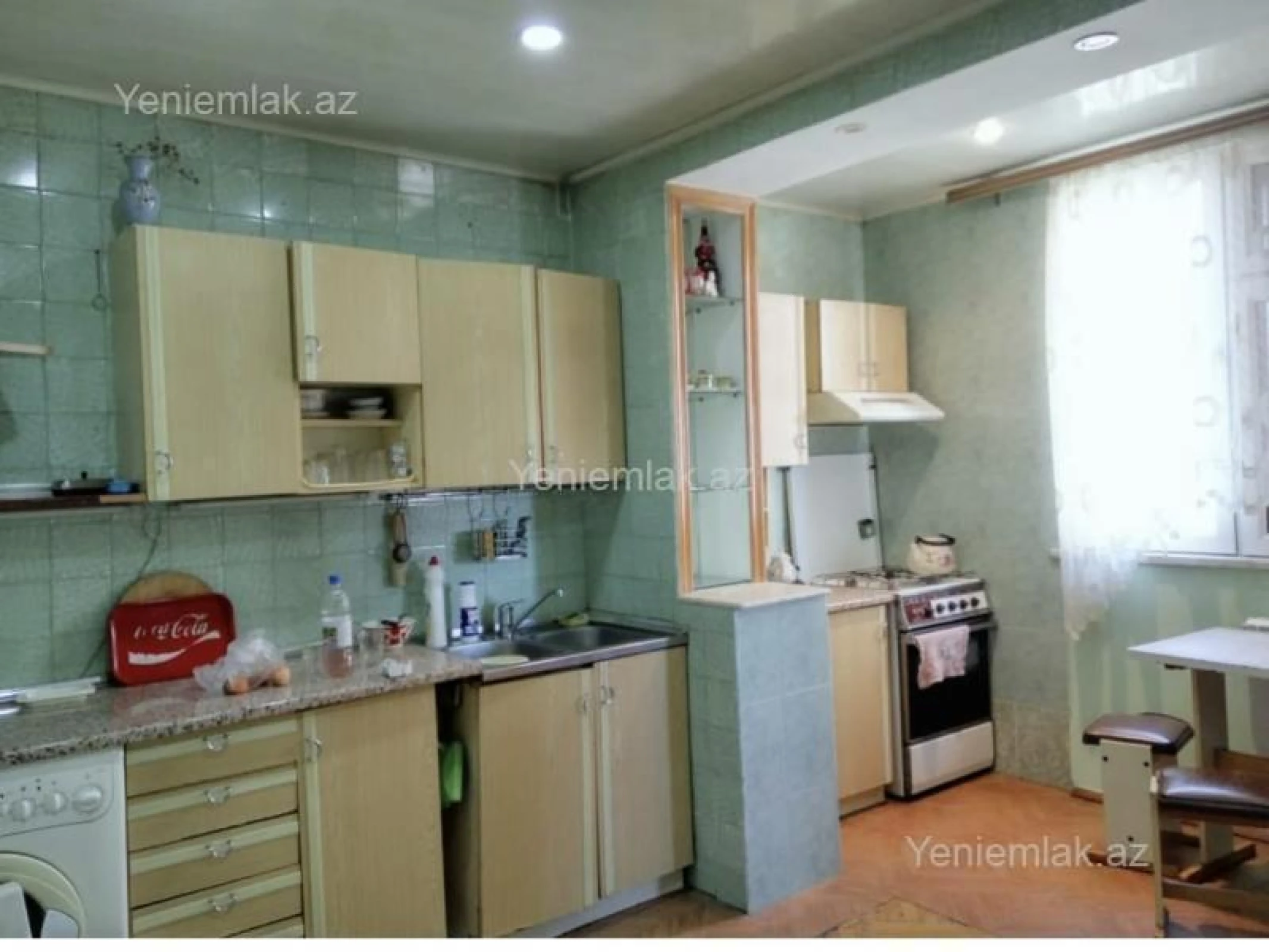 Satılır 3 otaqlı köhnə tikili 90 m²