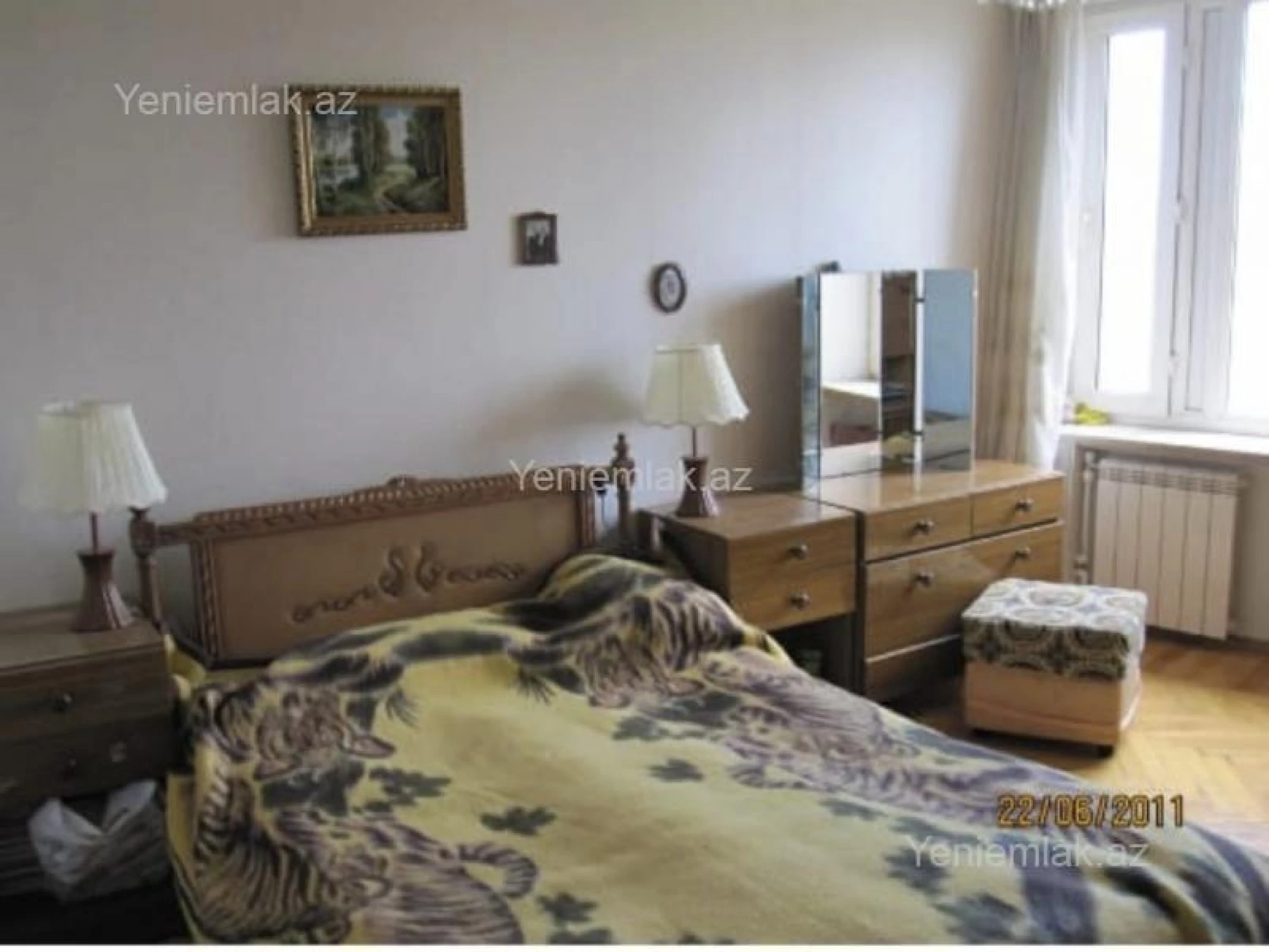 Satılır 3 otaqlı köhnə tikili 90 m²