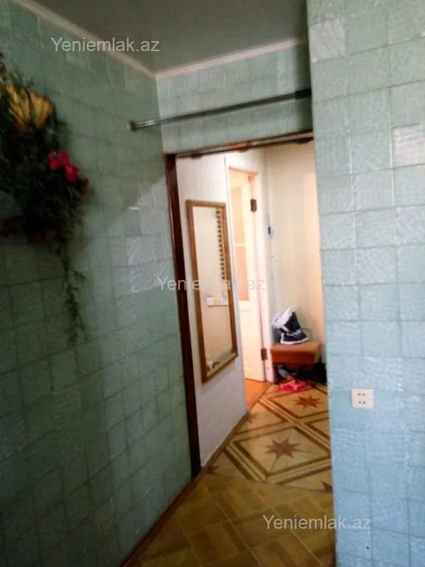 Satılır 3 otaqlı köhnə tikili 90 m²