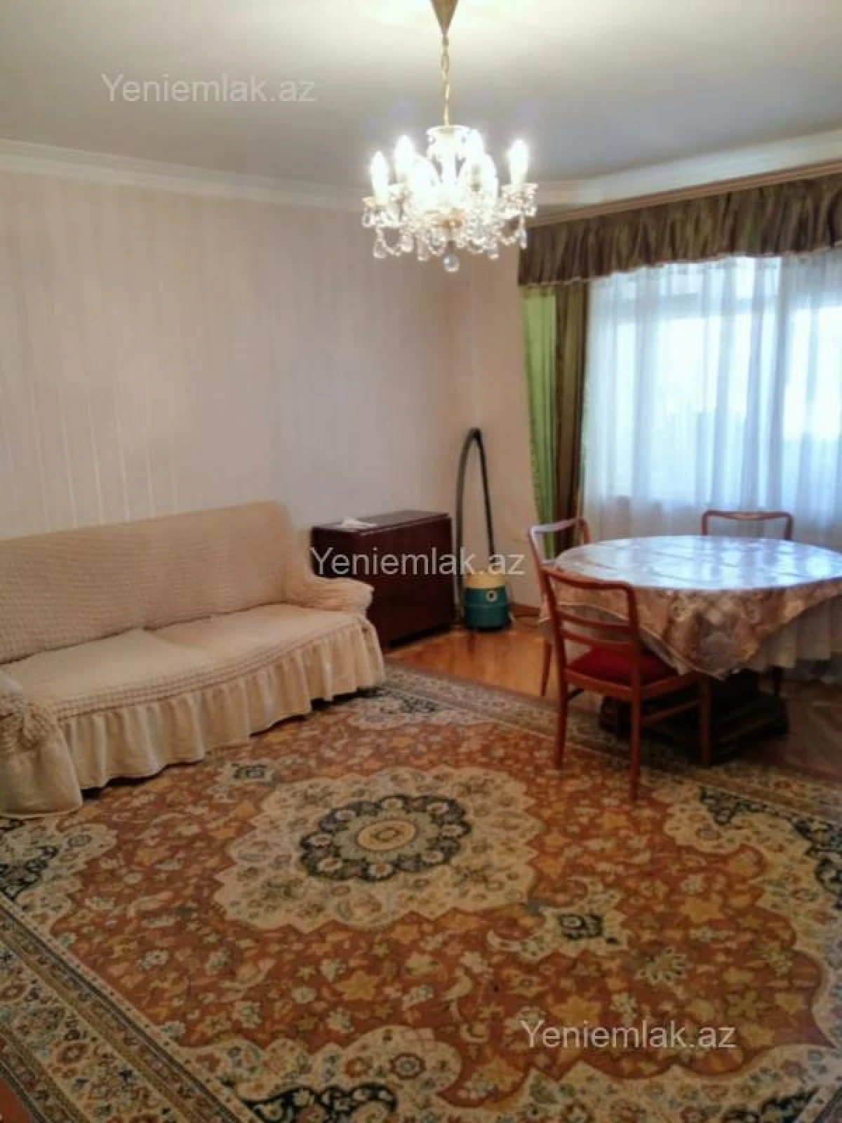 Satılır 3 otaqlı köhnə tikili 90 m²