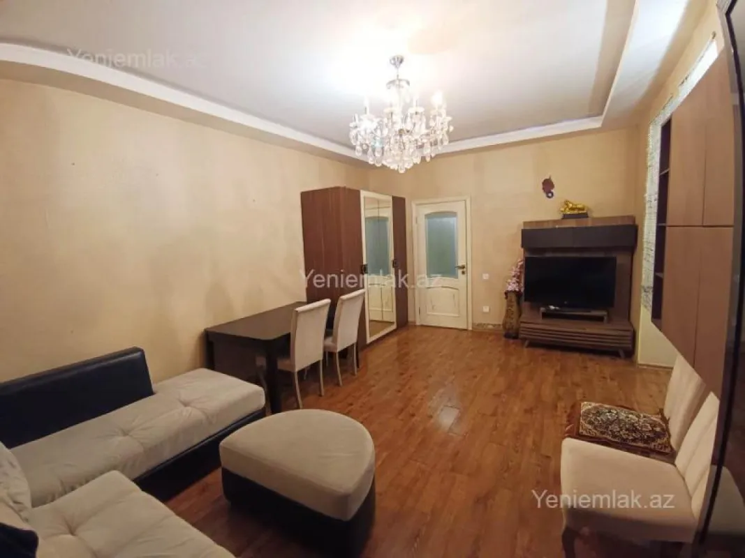 Satılır 3 otaqlı köhnə tikili 85 m²