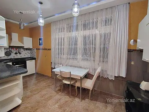 Satılır 3 otaqlı köhnə tikili 85 m²
