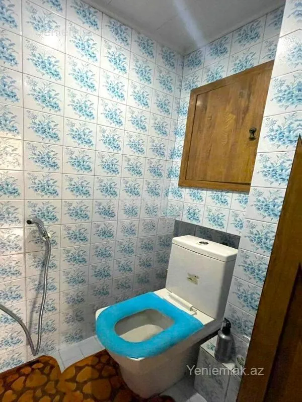 Satılır 3 otaqlı köhnə tikili 70 m²