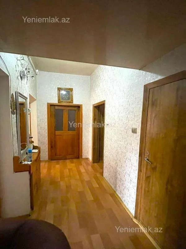 Satılır 3 otaqlı köhnə tikili 70 m²