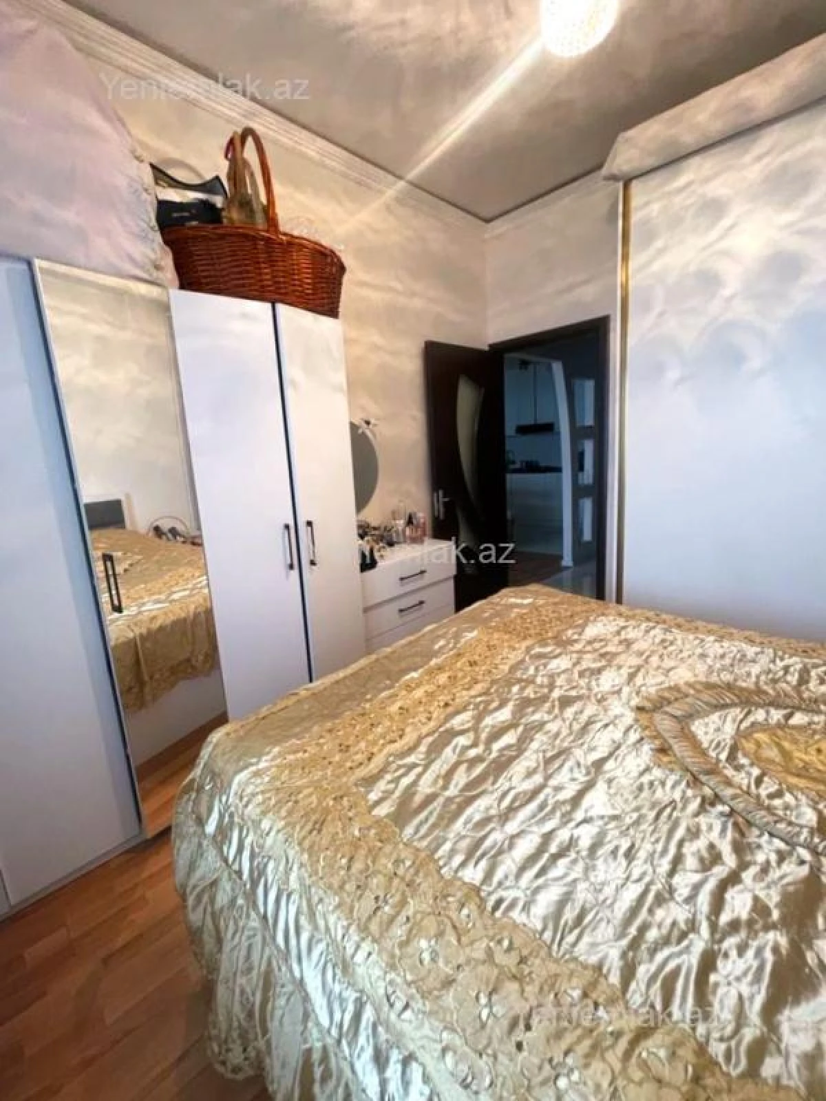 Satılır 2 otaqlı yeni tikili 60 m²