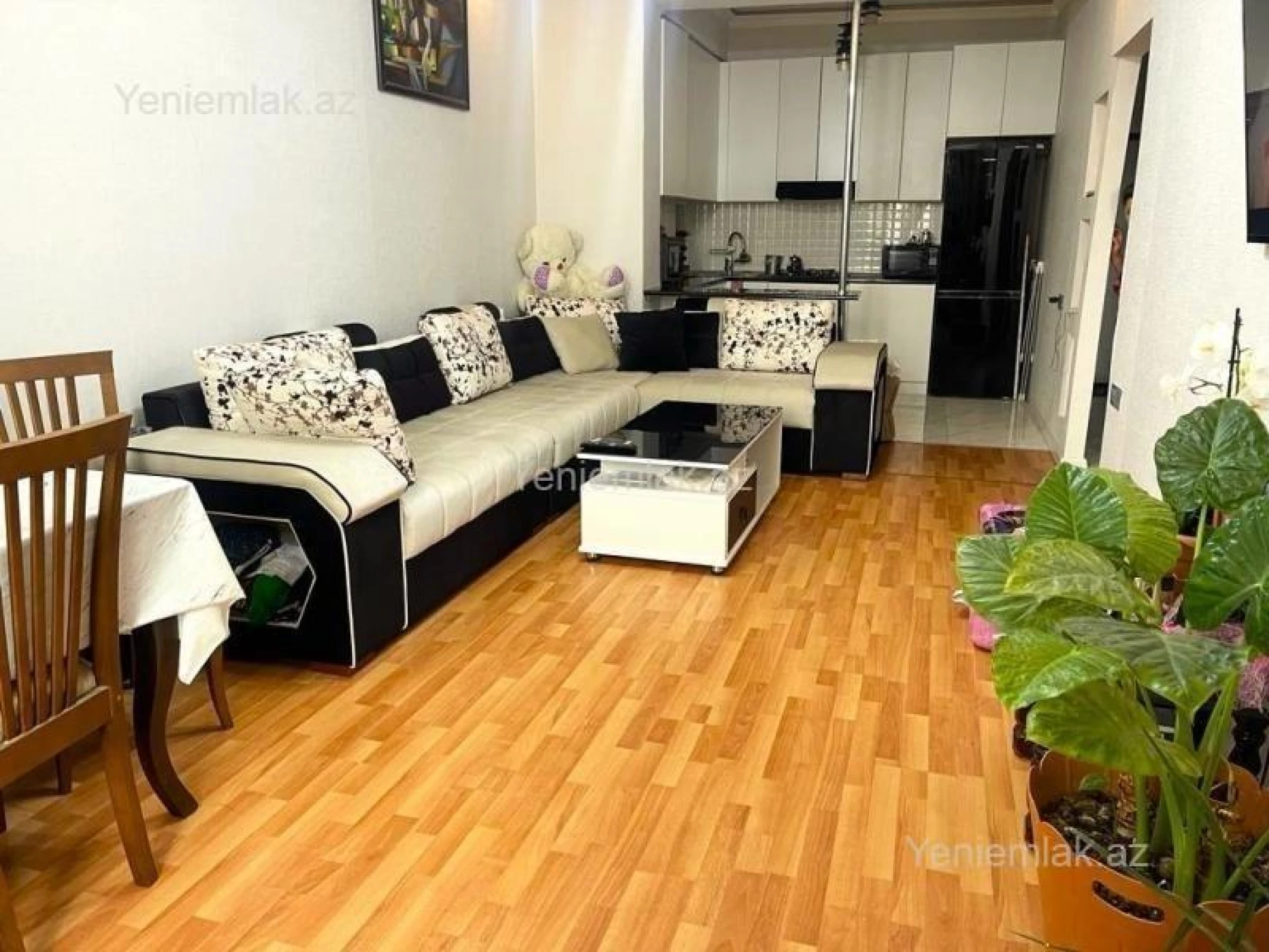 Satılır 2 otaqlı yeni tikili 60 m²
