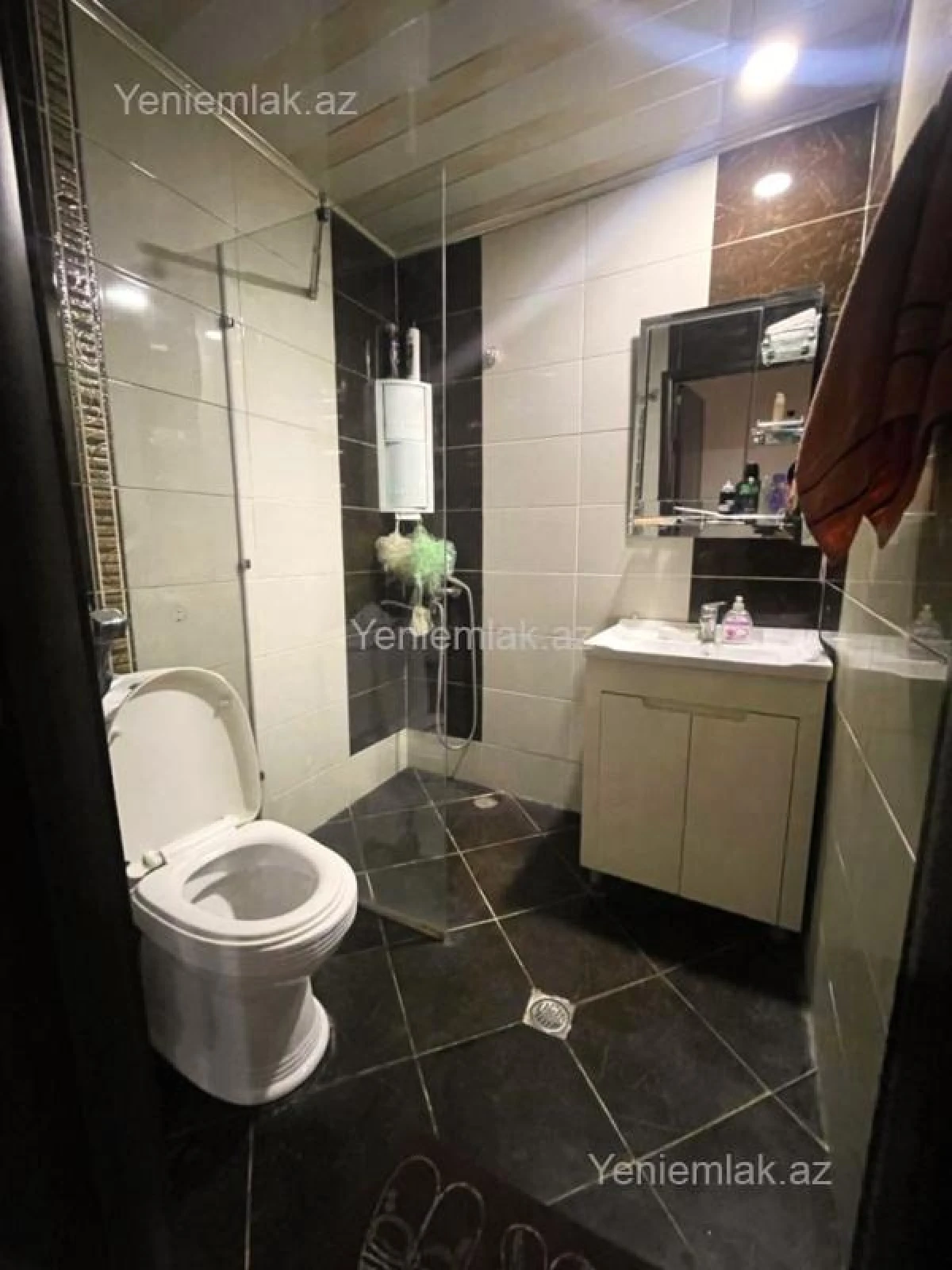 Satılır 2 otaqlı yeni tikili 60 m²