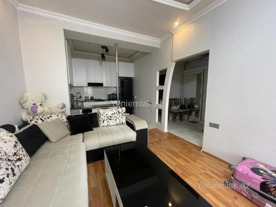 Satılır 2 otaqlı yeni tikili 60 m²