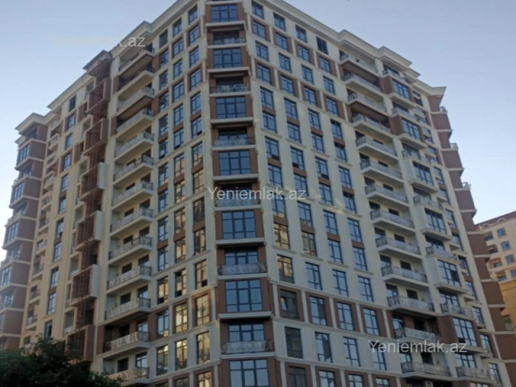 Satılır 4 otaqlı yeni tikili 218 m²