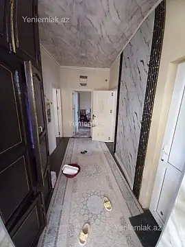 Satılır 8 otaqlı həyət evi 300 m²