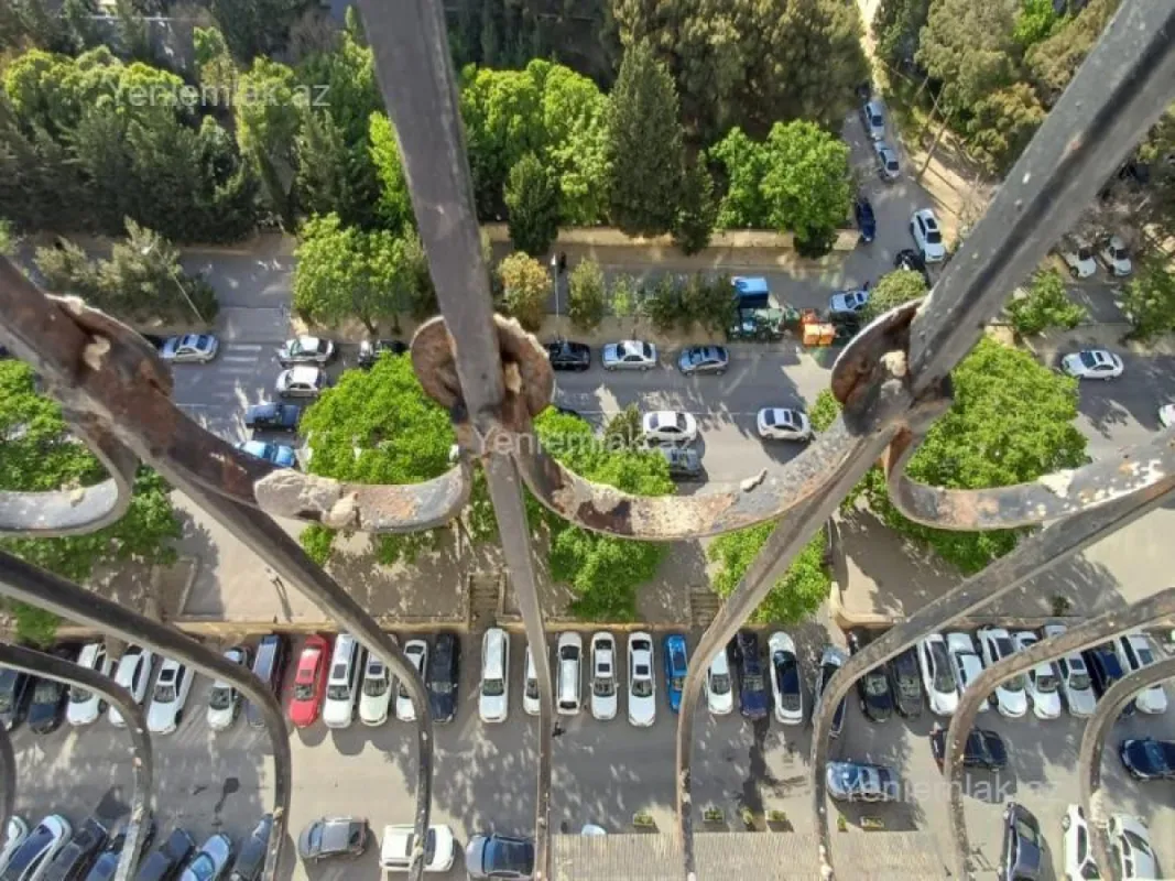 Satılır 3 otaqlı yeni tikili 140 m²