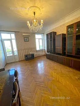 Satılır 3 otaqlı köhnə tikili 70 m² — Bakı, Nəsimi 3 otaq 70.00 m²