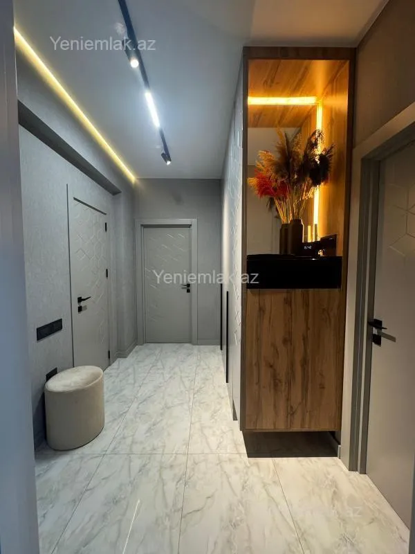 Satılır 3 otaqlı yeni tikili 74 m²