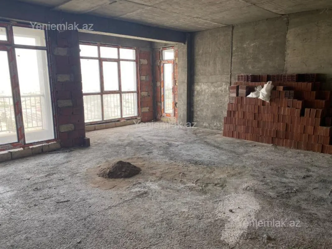 Satılır 3 otaqlı yeni tikili 110 m²
