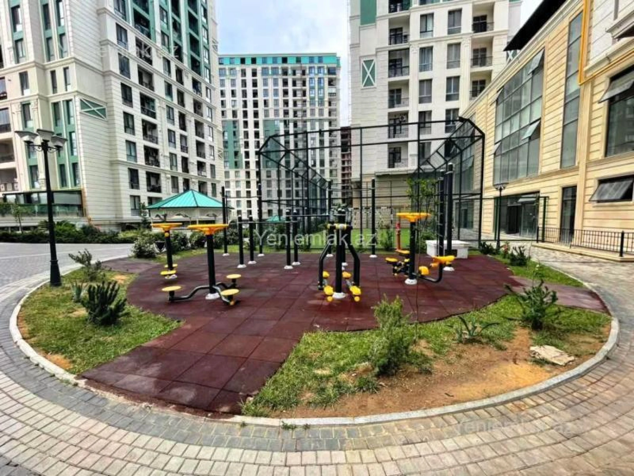 Satılır 3 otaqlı yeni tikili 118 m²