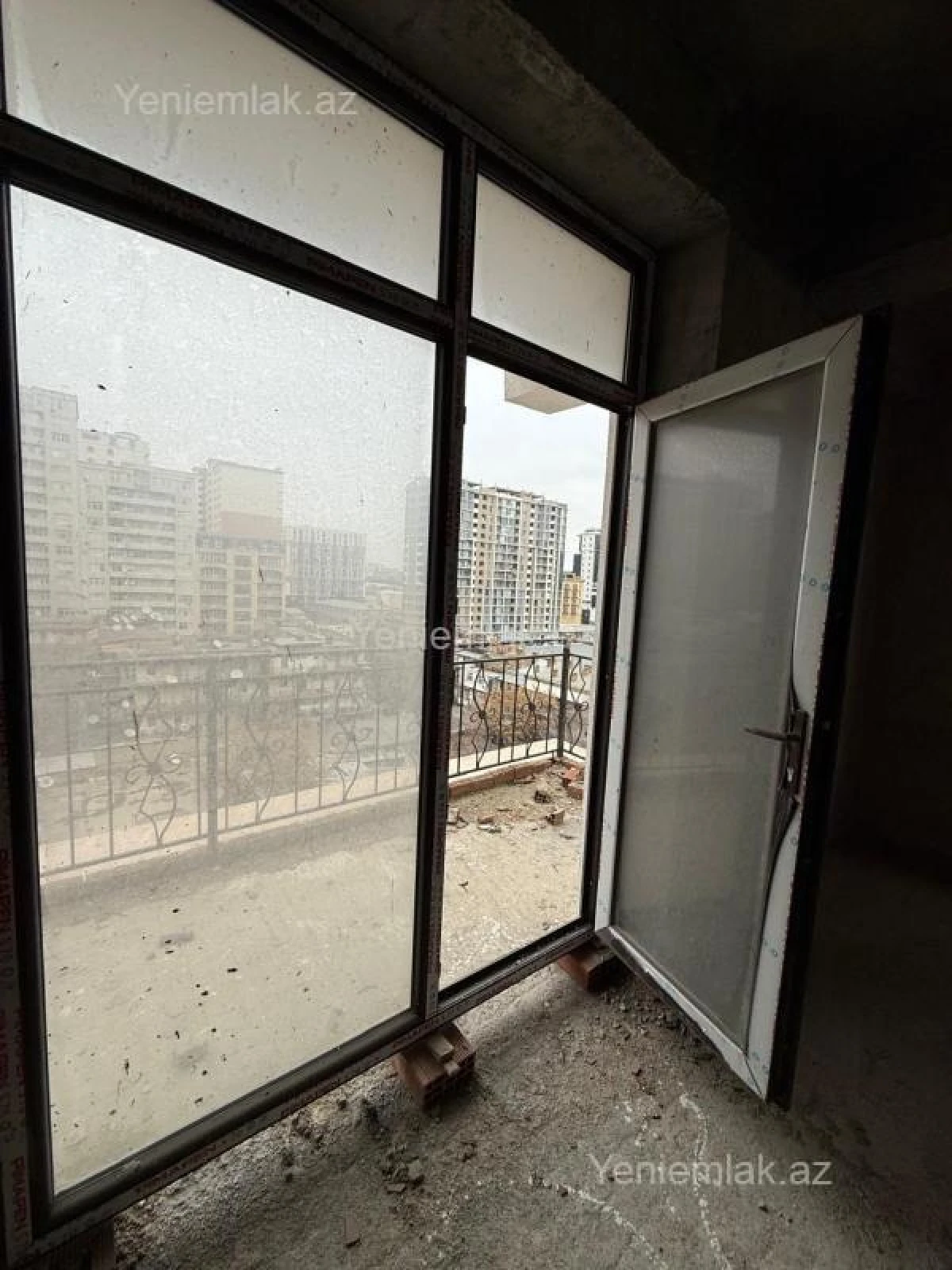 Satılır 3 otaqlı yeni tikili 145 m²