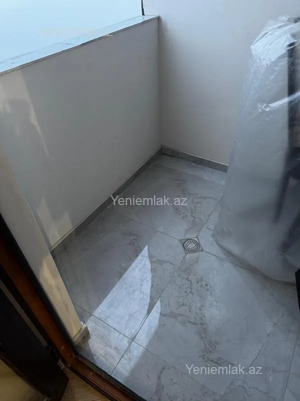 Satılır 3 otaqlı yeni tikili 95 m²