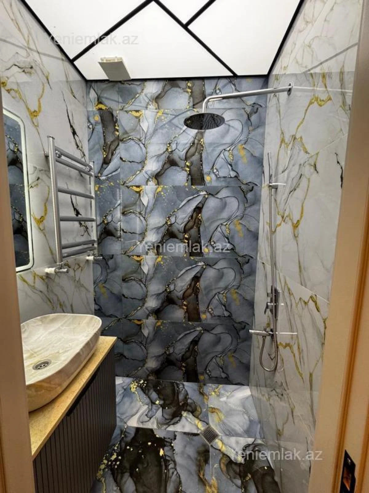 Satılır 3 otaqlı yeni tikili 95 m²