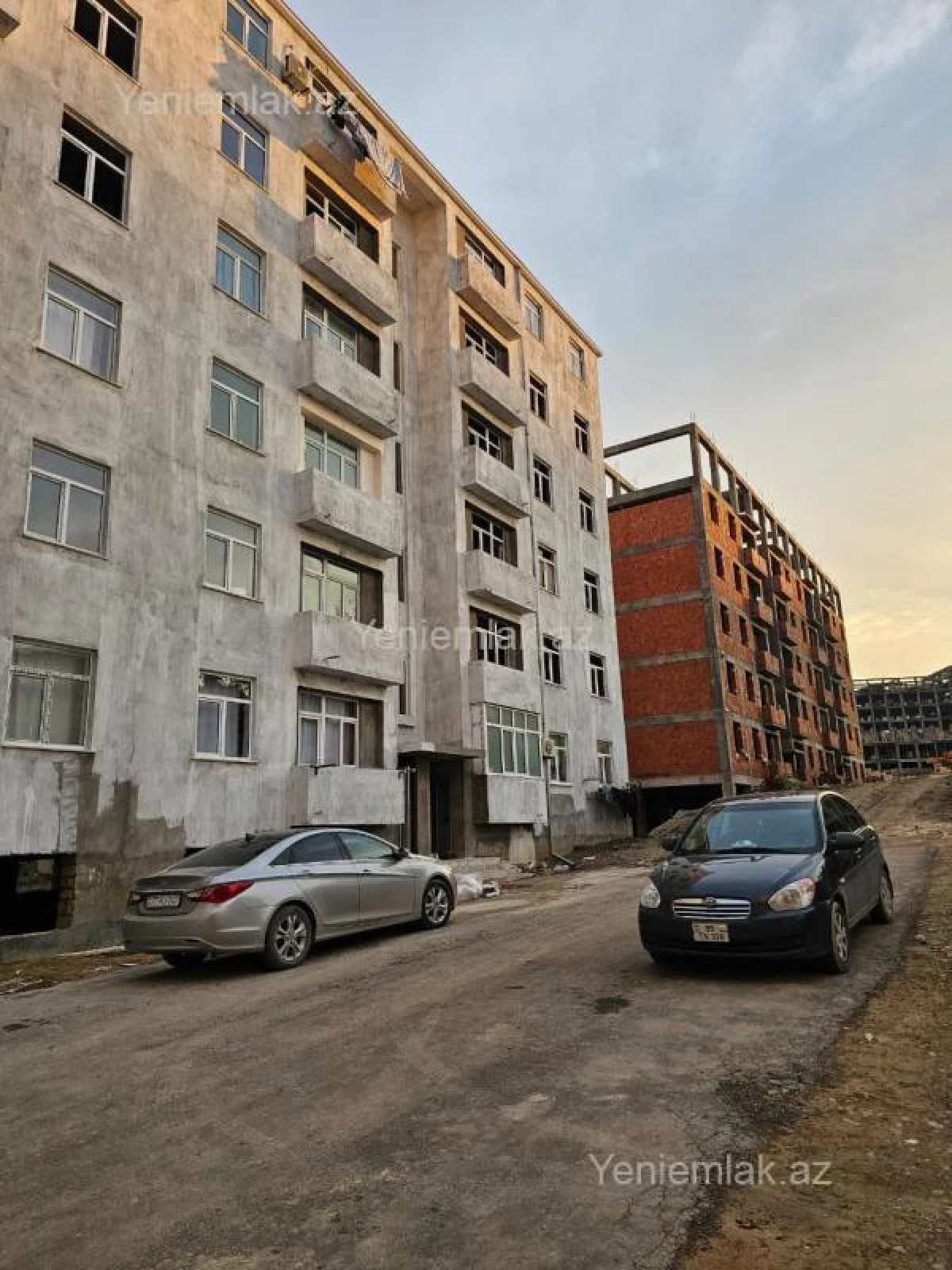 Satılır 1 otaqlı yeni tikili 44 m²