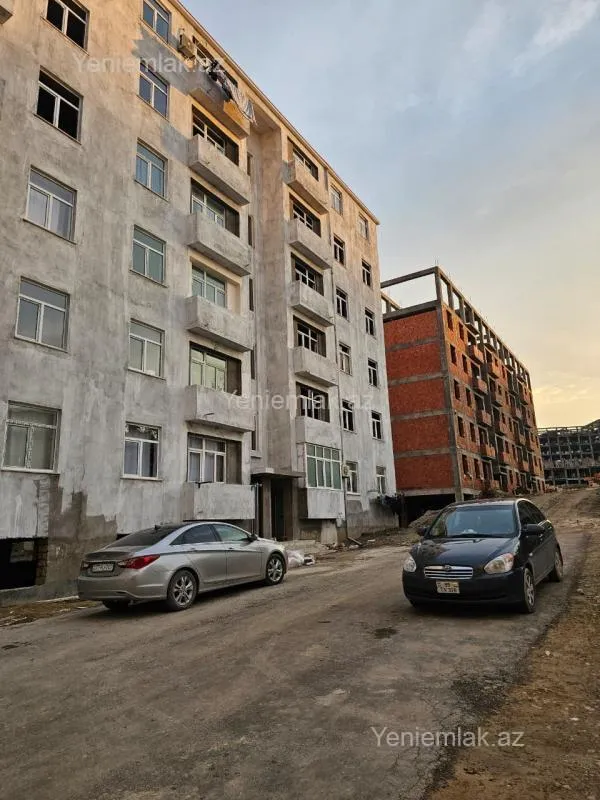 Satılır 1 otaqlı yeni tikili 44 m²