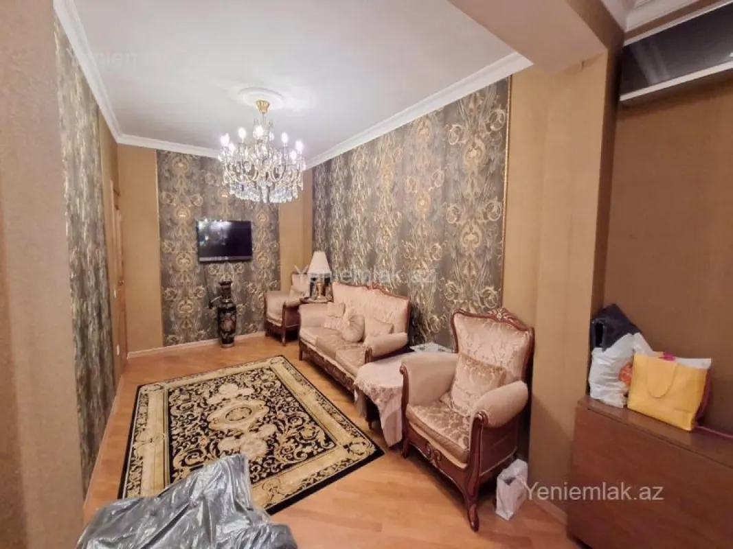 Satılır 3 otaqlı köhnə tikili 85 m²