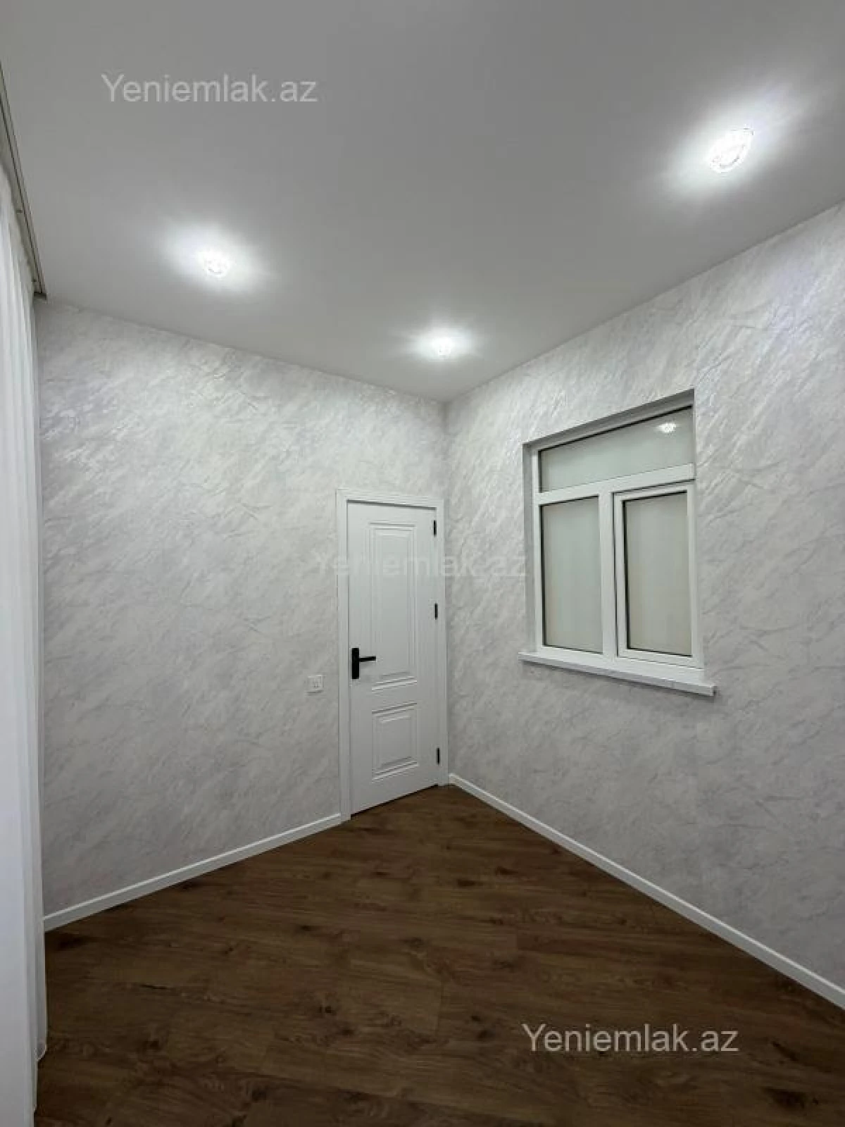Satılır 3 otaqlı yeni tikili 54 m²