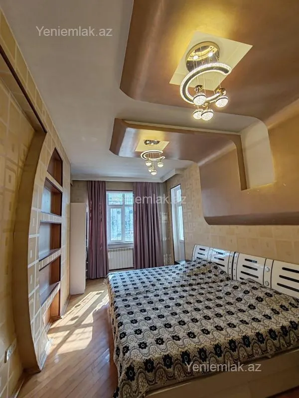 Satılır 3 otaqlı yeni tikili 125 m²