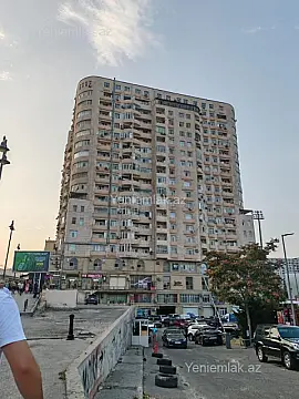 Satılır 3 otaqlı yeni tikili 125 m²