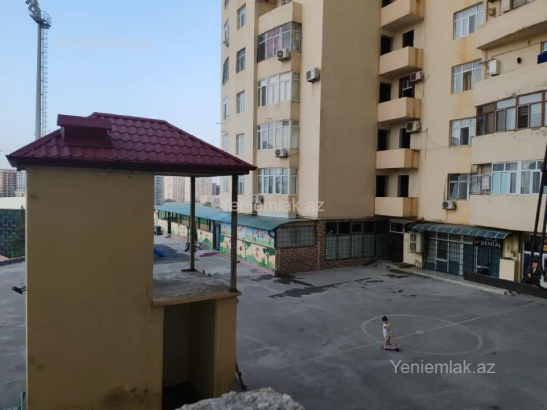 Satılır 3 otaqlı yeni tikili 125 m²