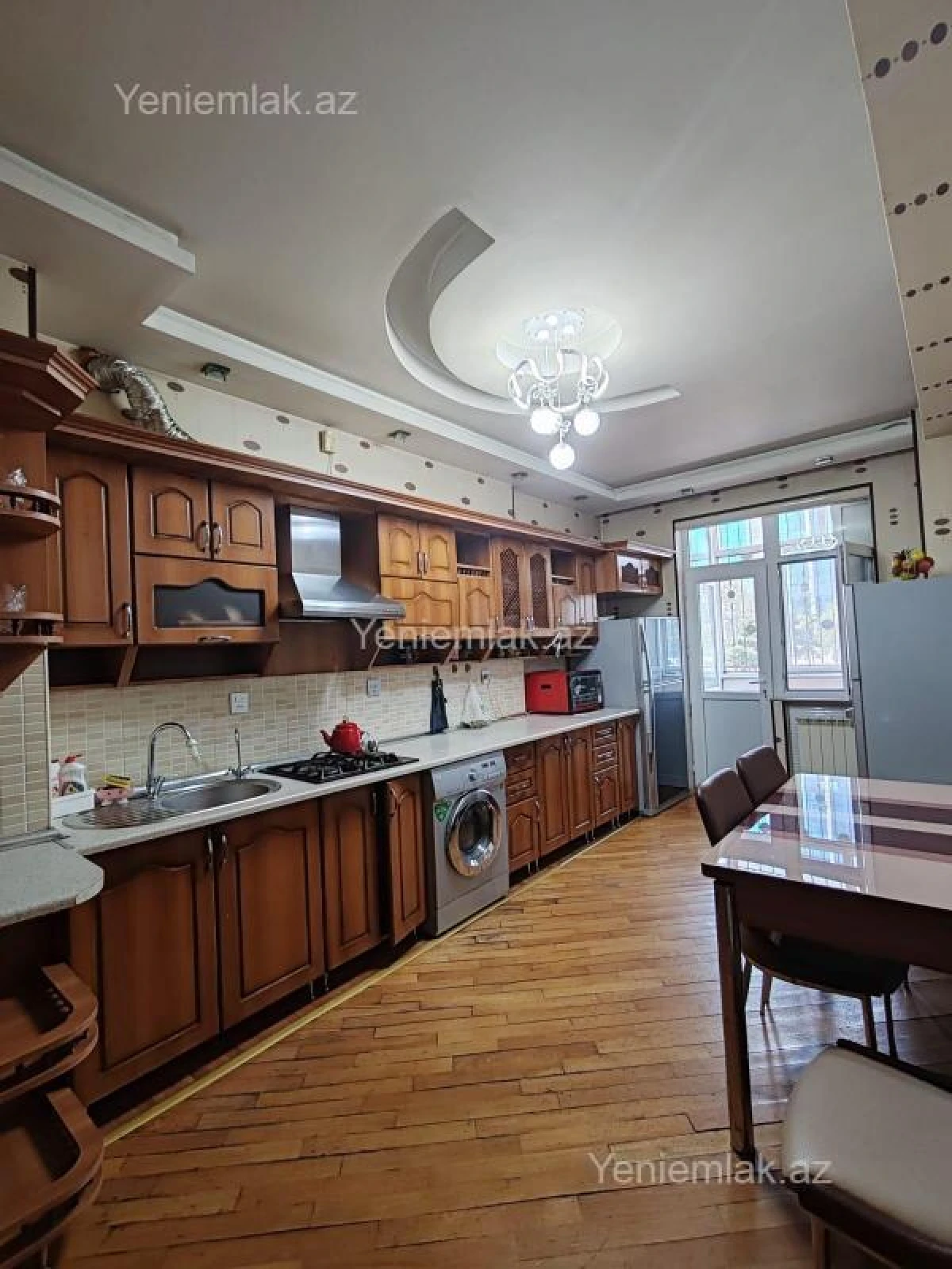 Satılır 3 otaqlı yeni tikili 125 m²