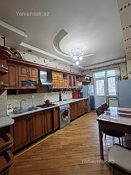 Satılır 3 otaqlı yeni tikili 125 m²
